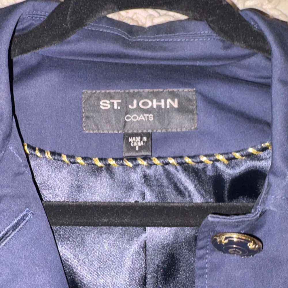 St. John Elegant Blue Trench Coat - Picture 3 of 6